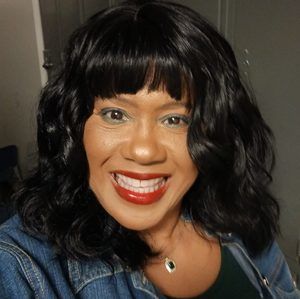 Meet your Posher, Deborah